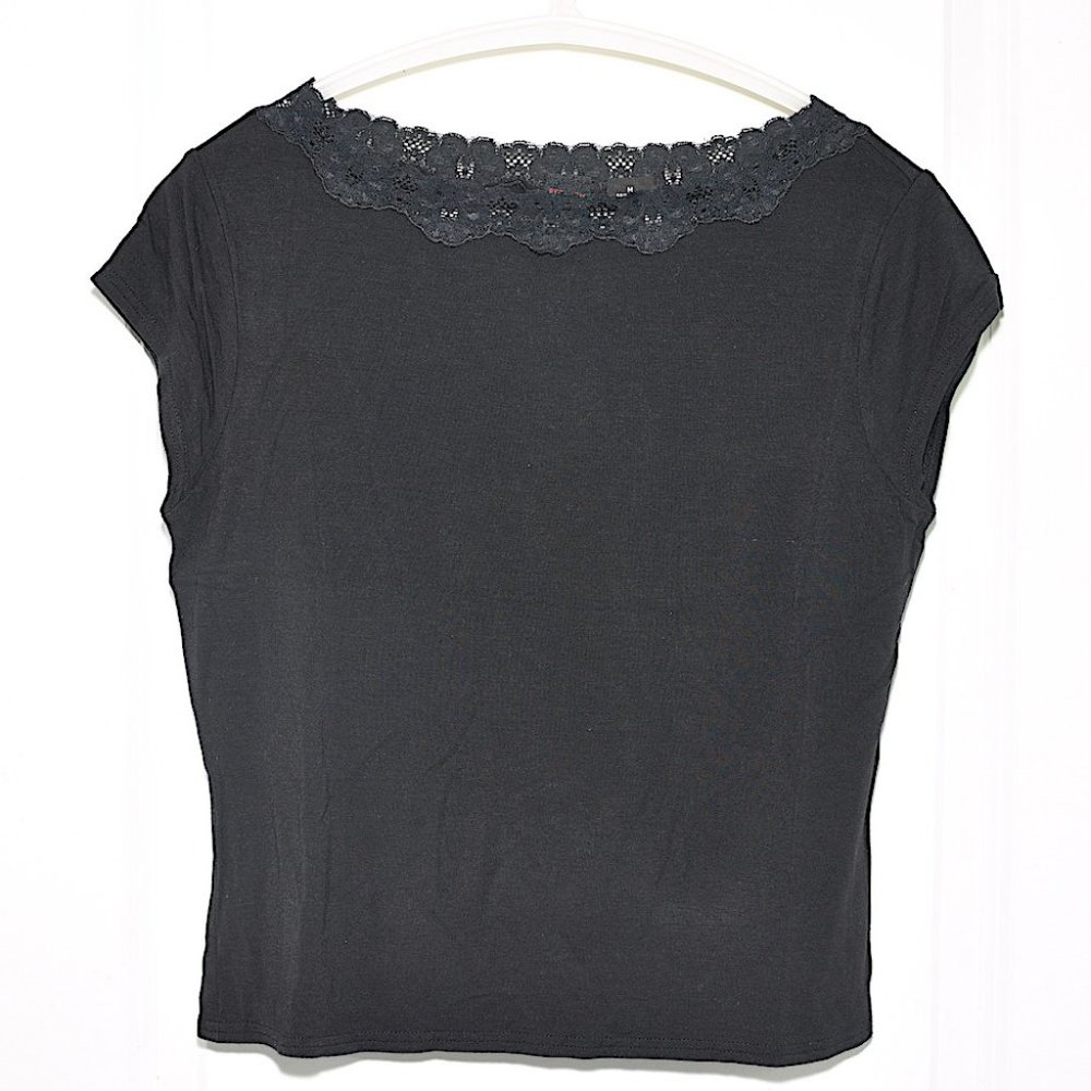 Like New/NWOT Grace Cap-Sleeve Lace-Trim Top